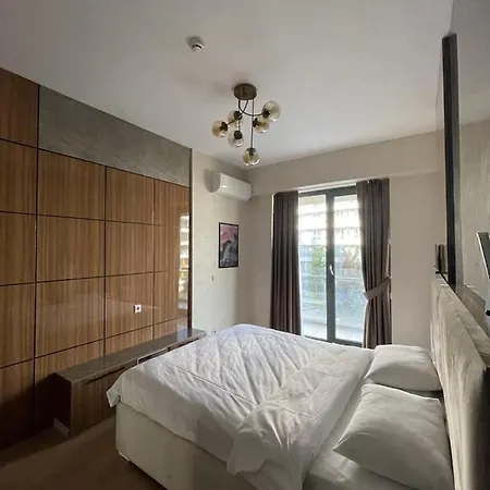 Brand-new 3-bedroom With Terrace Near Mall Of - Batisehir 36 اسطنبول