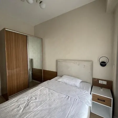 Brand-new 3-bedroom With Terrace Near Mall Of - Batisehir 36 Apartment *