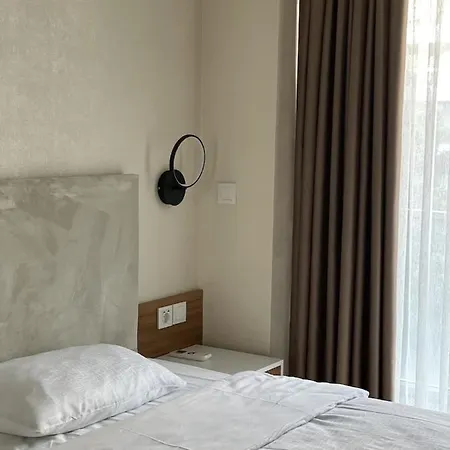 Brand-new 3-bedroom With Terrace Near Mall Of - Batisehir 36 Apartment