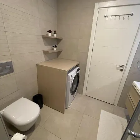 Brand-new 3-bedroom With Terrace Near Mall Of - Batisehir 36