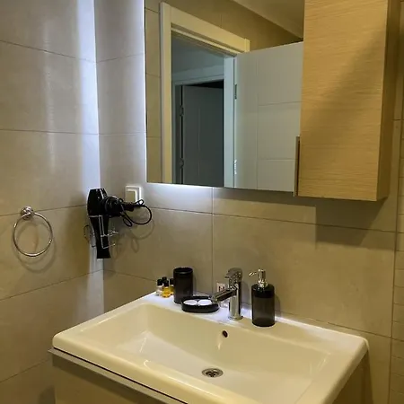 Brand-new 3-bedroom With Terrace Near Mall Of - Batisehir 36 Apartment