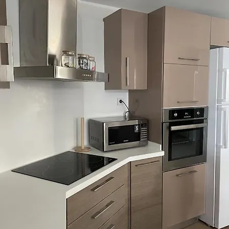 Apartment Brand-new 3-bedroom With Terrace Near Mall Of - Batisehir 36 Istanbul